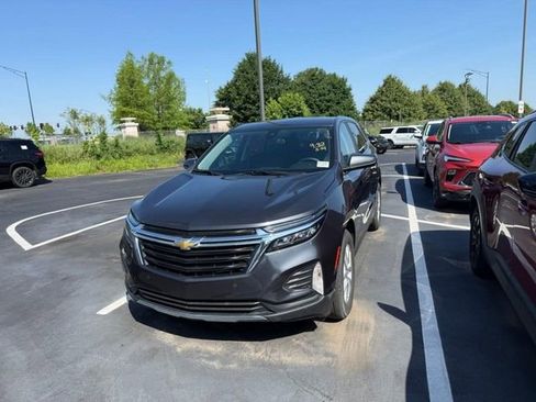 Used 2023 Chevrolet Equinox LT FWD image 3