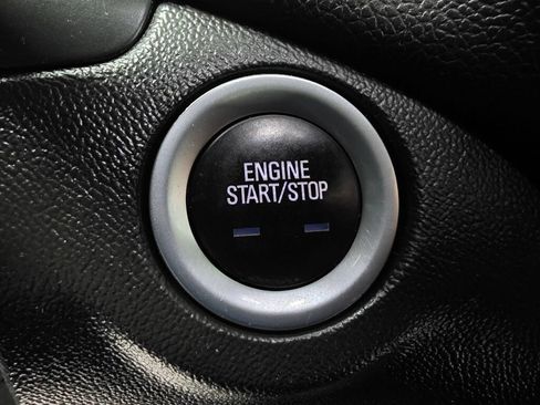 Used 2019 Chevrolet Equinox LT FWD image 15