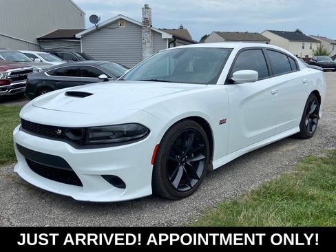 Used 2019 Dodge Charger Scat Pack RWD image 1