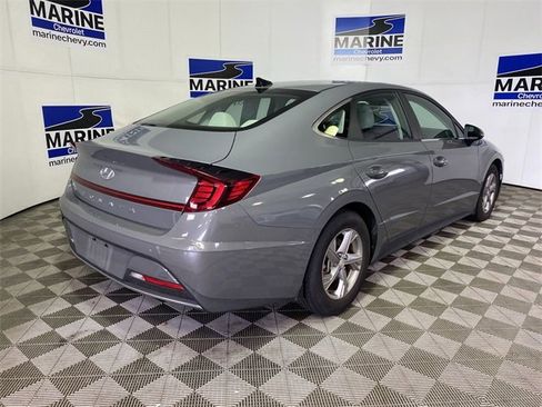 Used 2022 Hyundai Sonata SE w/ Cargo Package image 16