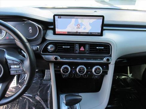 Used 2023 Genesis G70 2.0T w/ Sport Prestige Package image 21