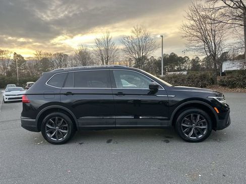 Certified 2023 Volkswagen Tiguan SE image 6