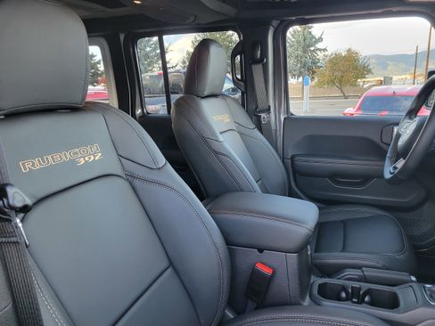 New 2025 Jeep Wrangler Unlimited Rubicon 392 image 19
