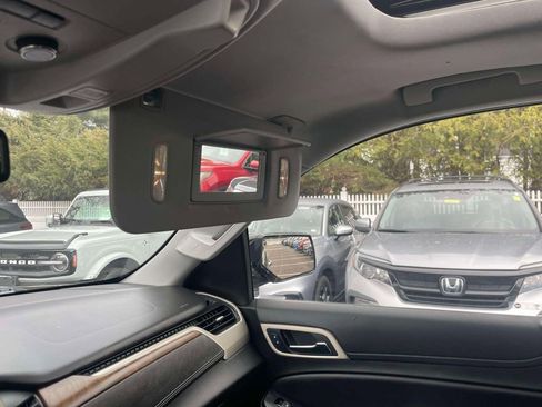 Used 2020 GMC Yukon XL Denali w/ Denali Ultimate Package image 30