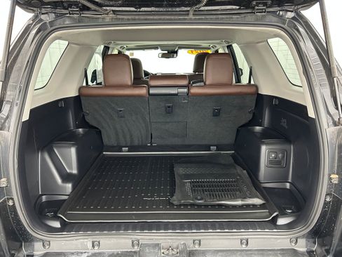 Used 2021 Toyota 4Runner Limited AWD/4WD image 32