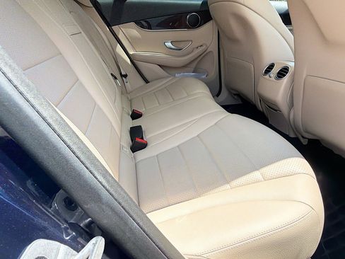 Used 2022 Mercedes-Benz GLC 300 image 25