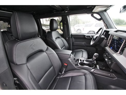 Used 2026 Ford Bronco Outer Banks AWD/4WD image 26