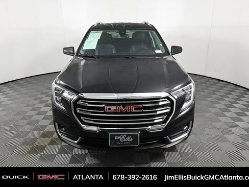 Used 2024 GMC Terrain SLT image 33