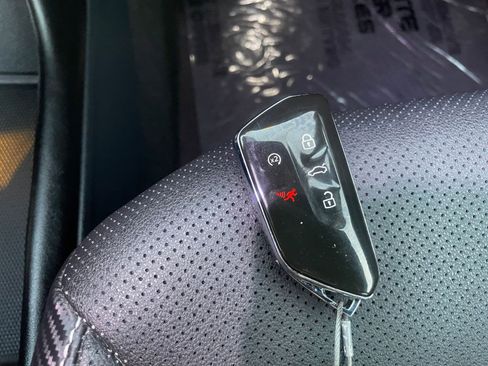 Used 2025 Volkswagen Atlas Cross Sport SE image 22