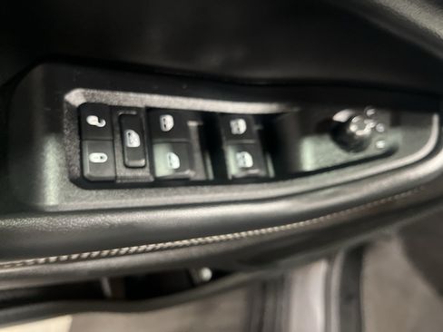 Used 2024 Jeep Grand Cherokee L Laredo AWD/4WD image 28