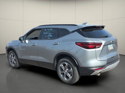Used 2024 Chevrolet Blazer LT w/ Convenience Package FWD image 6