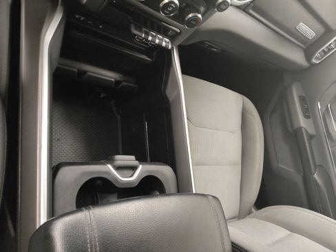 Used 2019 RAM 1500 Big Horn AWD/4WD image 26