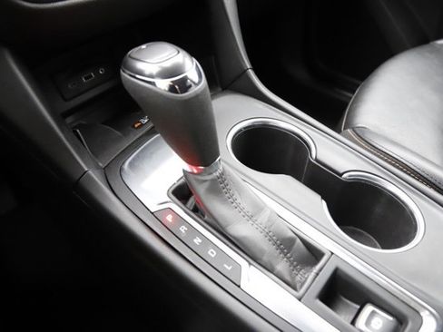 Used 2021 Chevrolet Equinox Premier image 29