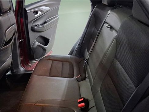 Used 2021 Chevrolet TrailBlazer RS w/ Sun and Liftgate Package image 15