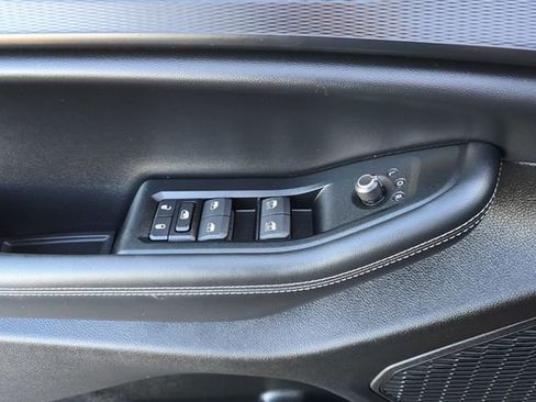 Used 2024 Jeep Grand Cherokee L Altitude image 10