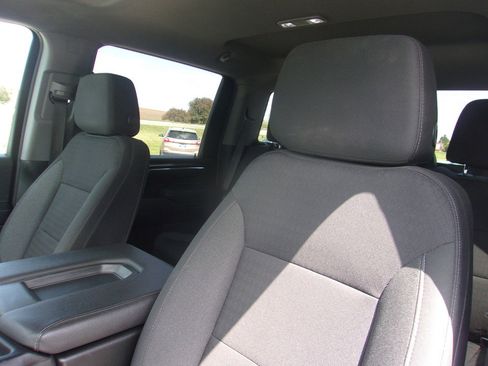 Used 2024 Chevrolet Silverado 2500 LT AWD/4WD image 12