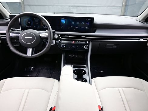 Certified 2026 Hyundai Sonata SEL AWD/4WD image 17