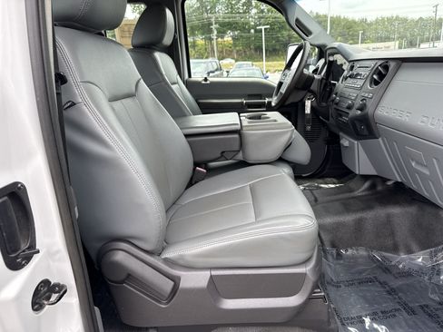 Used 2014 Ford F350 XL w/ Power Equipment Group AWD/4WD image 33