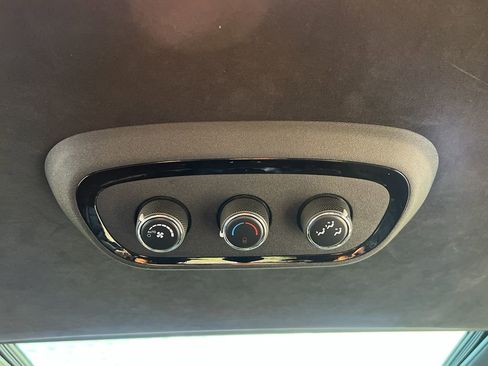 Used 2022 Dodge Durango R/T image 38