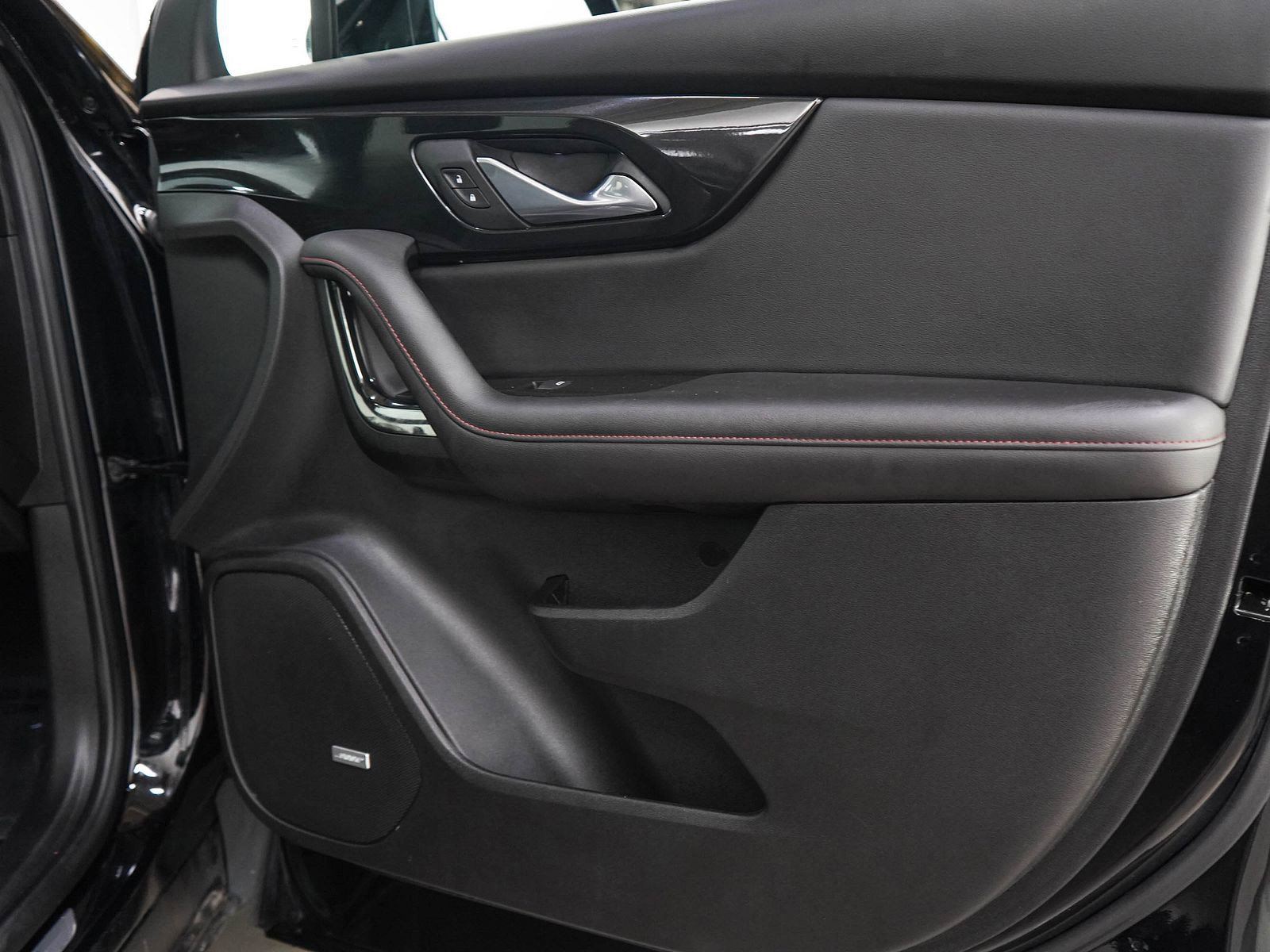Used 2021 Chevrolet Blazer RS w/ Enhanced Convenience Package AWD/4WD image 9