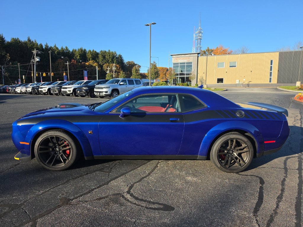 Used 2022 Dodge Challenger R/T Scat Pack RWD image 3