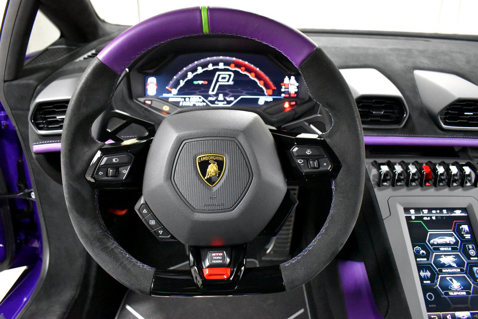 Used 2023 Lamborghini Huracan STO RWD image 22