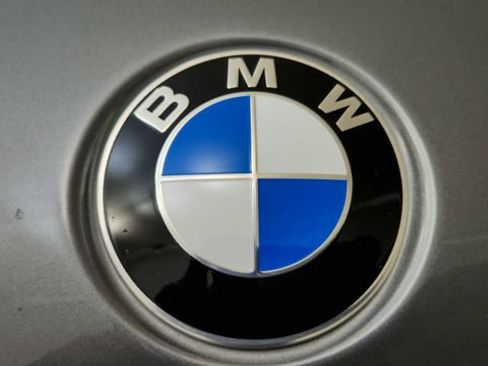 Used 2026 BMW X6 xDrive40i AWD/4WD image 31