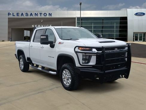 Used 2022 Chevrolet Silverado 2500 LT w/ Convenience Package AWD/4WD image 7