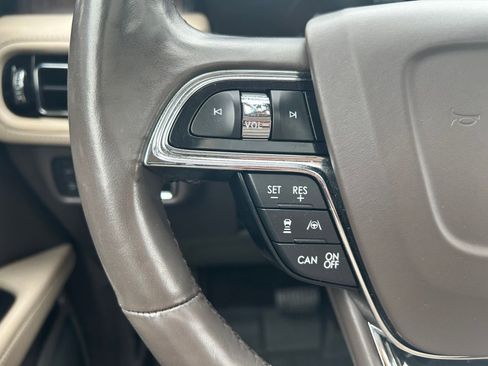 Used 2022 Lincoln Nautilus Reserve AWD/4WD image 15