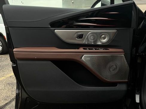 New 2026 Lincoln Nautilus Reserve image 13