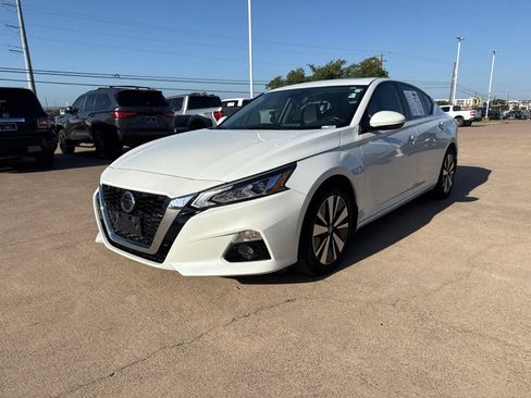 Used 2021 Nissan Altima 2.5 SL FWD image 3