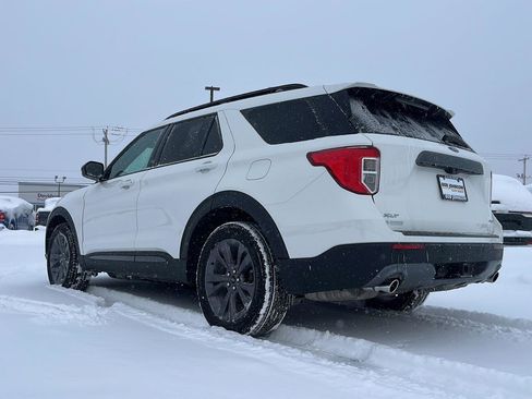 Used 2020 Ford Explorer Platinum w/ Premium Technology Package image 5