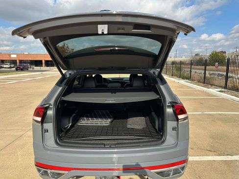 Used 2022 Volkswagen Atlas Cross Sport SEL Premium R-Line w/ Cross Sport MDO Package image 20