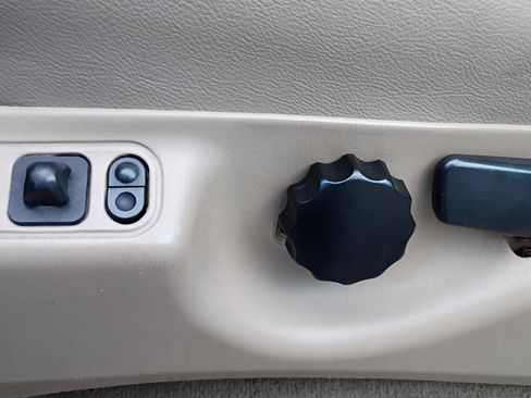 Used 2006 Ford F350 Lariat image 30