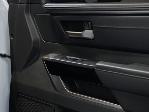 Used 2024 Toyota Tundra Limited image 24