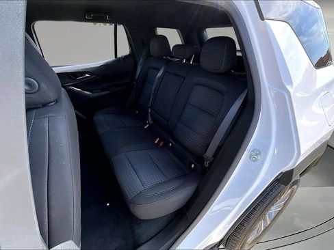 Used 2025 Chevrolet Equinox LT AWD/4WD image 25