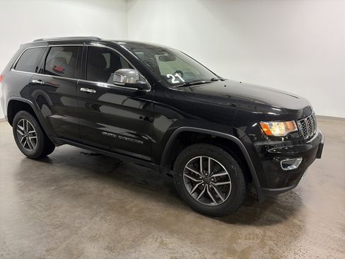 Used 2021 Jeep Grand Cherokee Limited AWD/4WD image 2