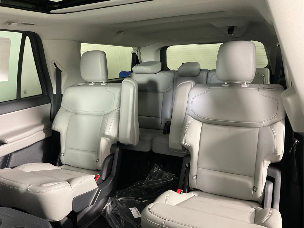 New 2027 Ford Expedition Max Active RWD image 16