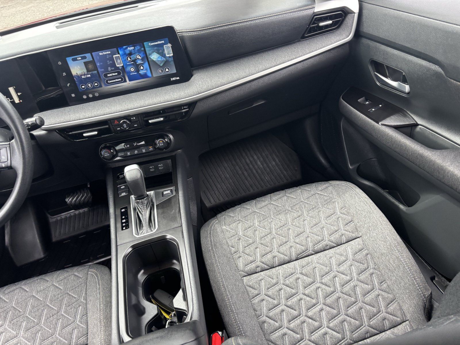 Used 2026 Nissan Kicks SV FWD image 17