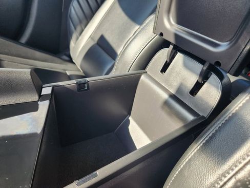 Used 2024 Hyundai Elantra Limited image 18