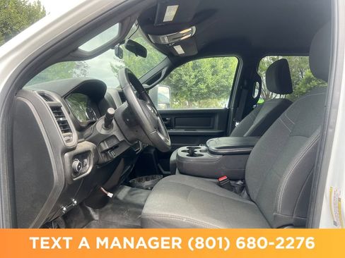 Used 2023 RAM 5500 Tradesman w/ Chrome Appearance Group AWD/4WD image 14