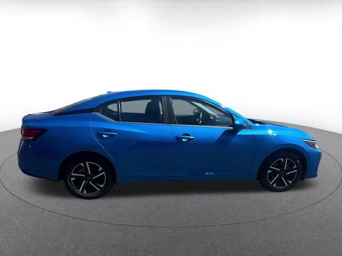 Used 2025 Nissan Sentra SV FWD image 16