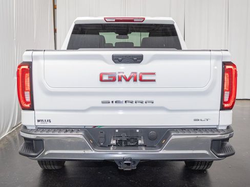 Used 2025 GMC Sierra 1500 SLT AWD/4WD image 3