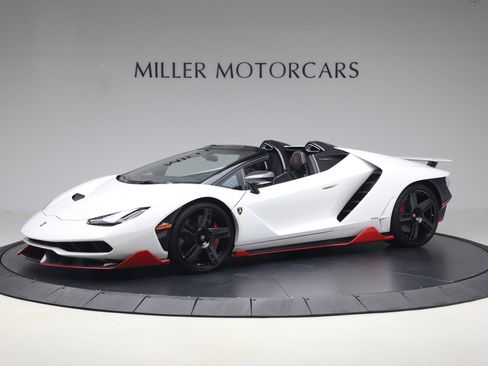 Used 2017 Lamborghini Centenario LP 770-4 AWD/4WD image 3
