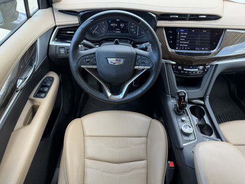 Certified 2025 Cadillac XT6 Sport w/ Platinum Package AWD/4WD image 14