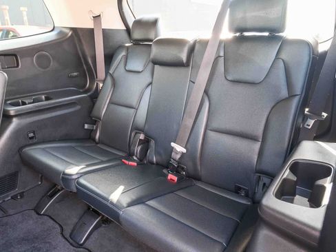 Used 2024 Kia Telluride SX w/ Towing Package AWD/4WD image 16