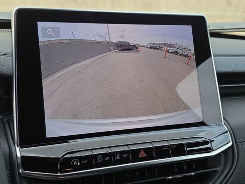 New 2026 Jeep Compass Latitude image 37