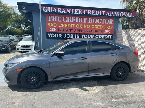 Used 2021 Honda Civic LX image 3