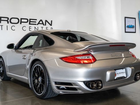 Used 2013 Porsche 911 Turbo S AWD/4WD image 18