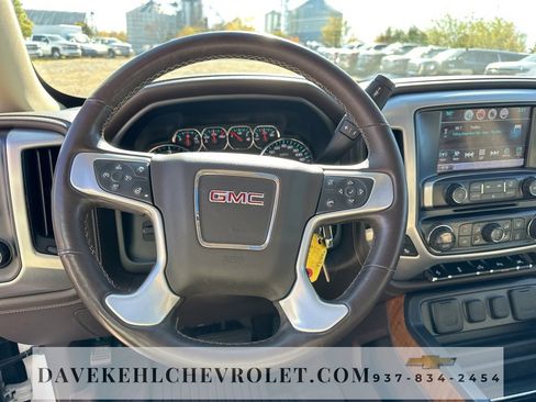 Used 2017 GMC Sierra 1500 SLT image 16